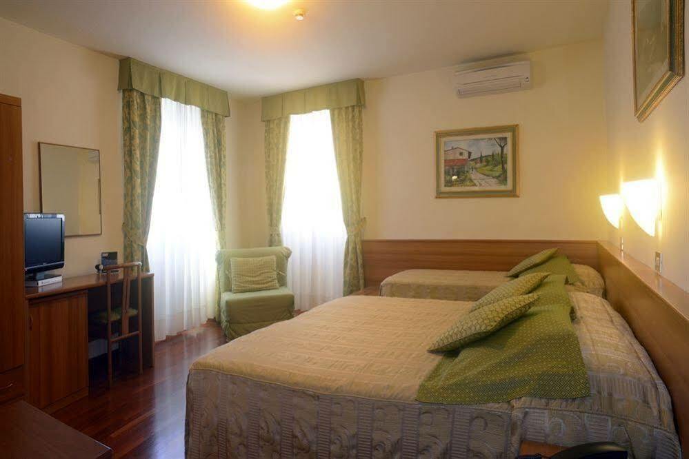 Hotel Colomba Florence Luaran gambar